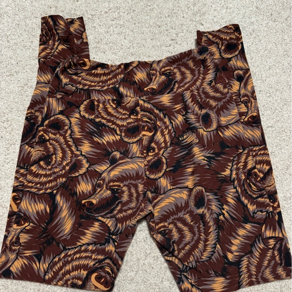 LuLaRoe Grizzly Bear Pattern One Size Leggings - Picture 5 of 7